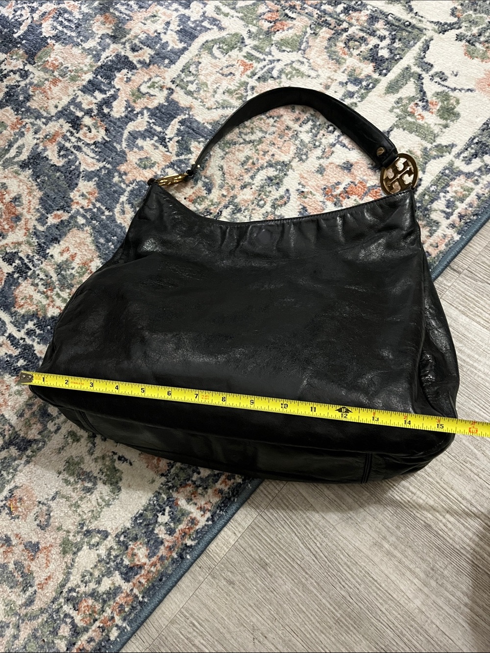 Tory Burch Leather Bag - Picture 10 of 13
